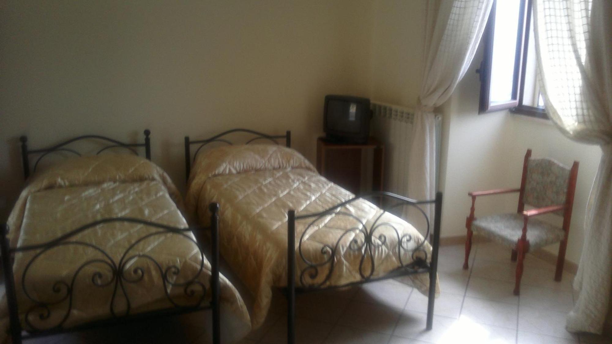 Agriturismo La Palombara Paola Dış mekan fotoğraf