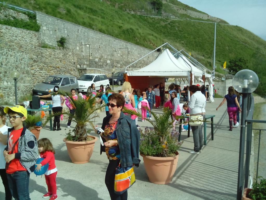 Agriturismo La Palombara Paola Dış mekan fotoğraf